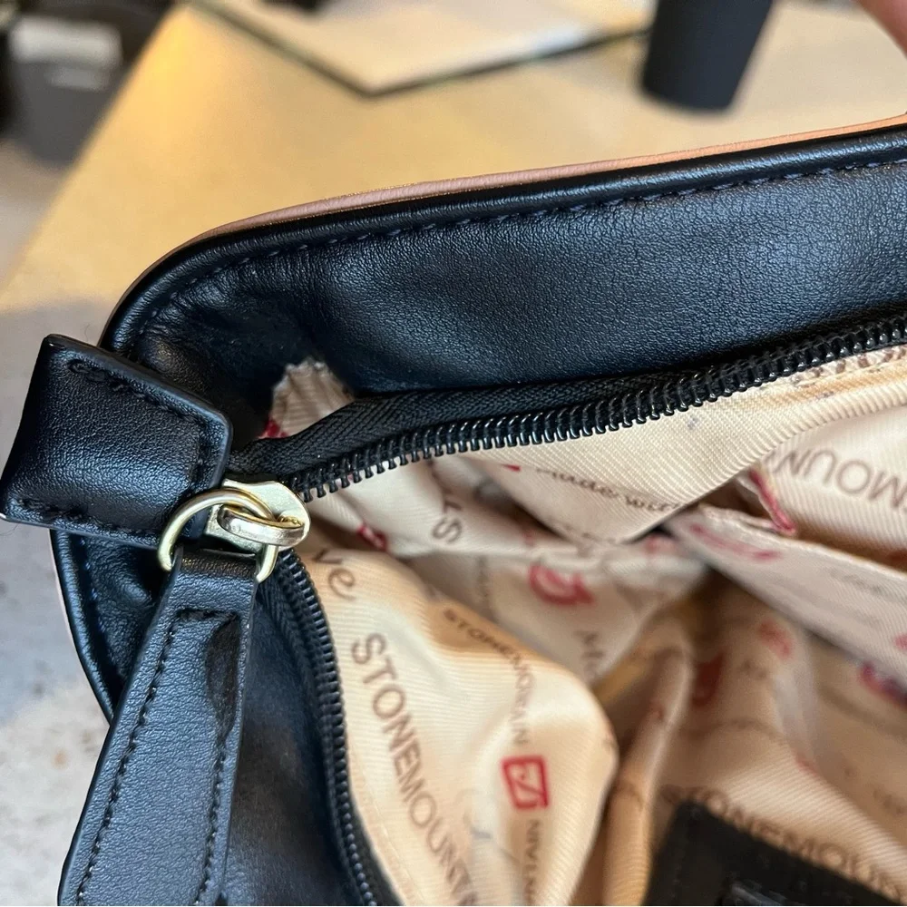 shoulder bag